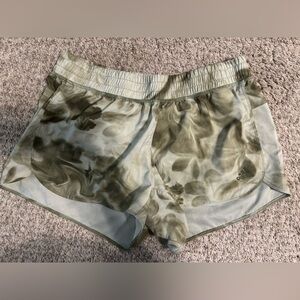 WOMENS ADIDAS SHORTS MEDIUM